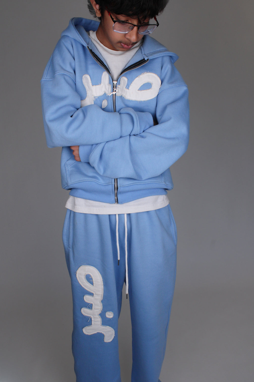 Blue Distressed Zip-Up & Sweatpants bundle